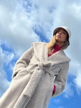 Charger l&#39;image dans la galerie, Chapeau en laine Ecru MaxMara
