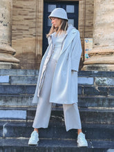 Charger l&#39;image dans la galerie, Chapeau en laine Ecru MaxMara
